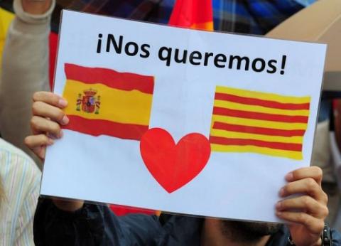 España, Cataluña, ¡nos queremos! España, Cataluña, ¡nos queremos!